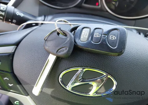 2016 Hyundai Veloster z USA, uszkodzony, nr VIN KMHTC6ADXGU267637